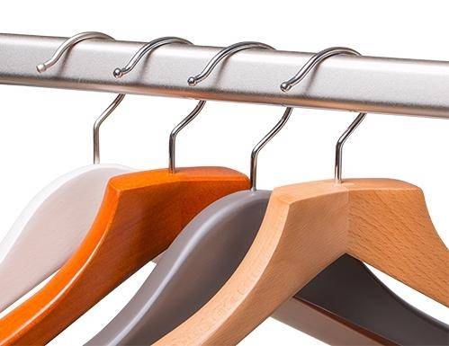 Почему в любом гардеробе нужны вешалки различных разновидностей?